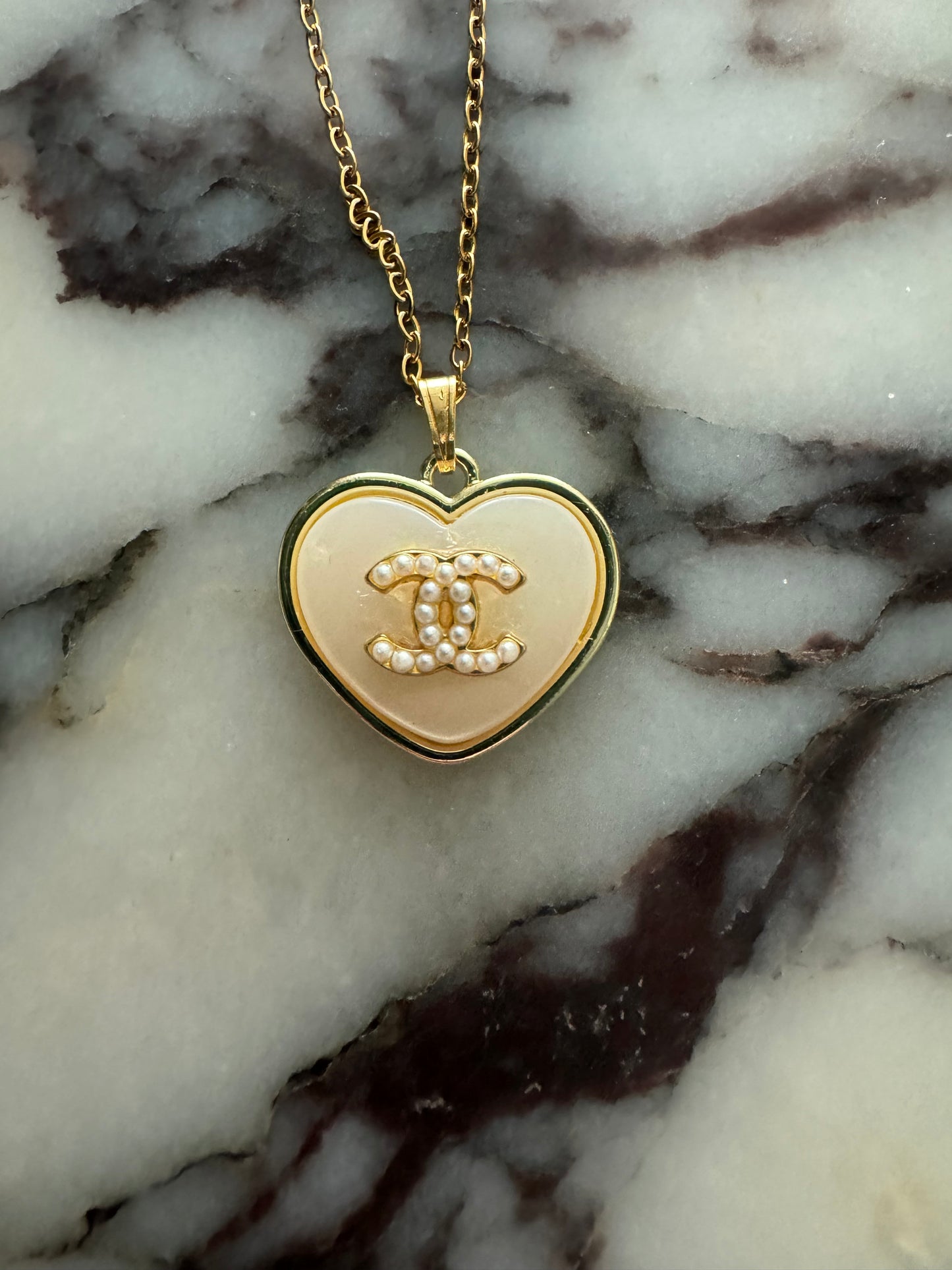 Elara Pendant