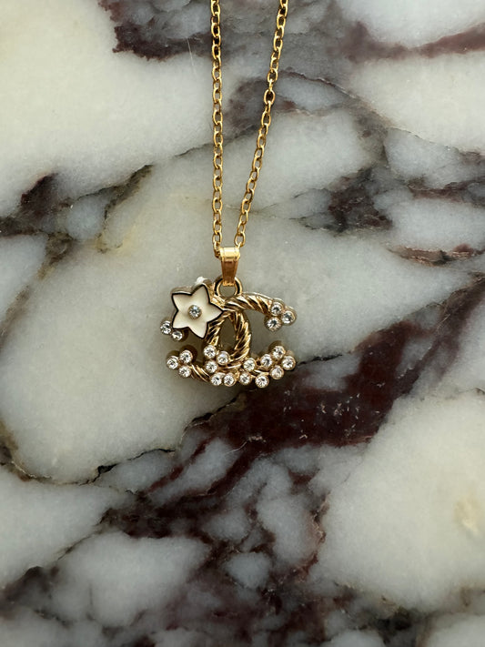 Laura Pendant